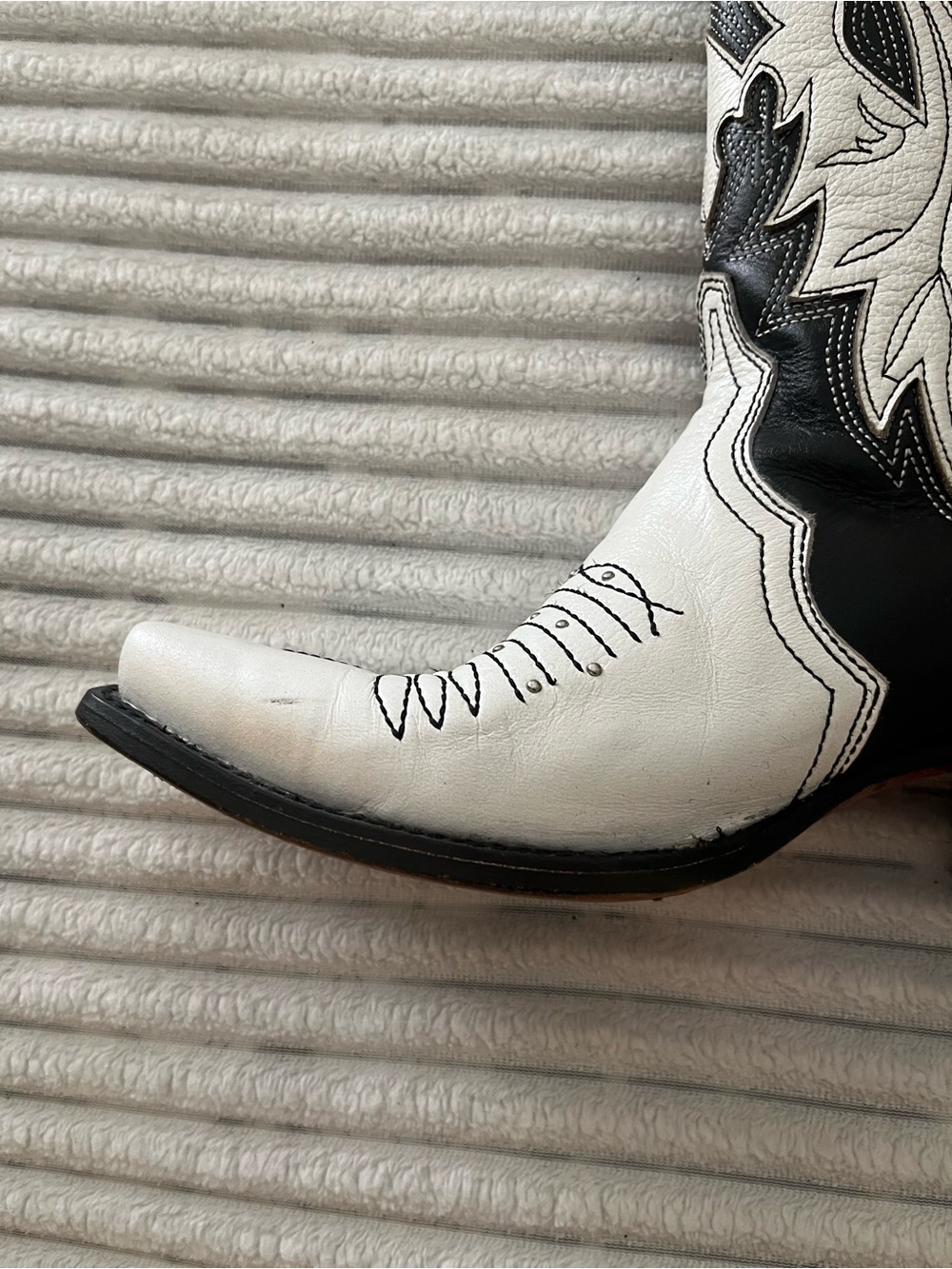 Corral Cowboy Boots - Picture 5 of 11